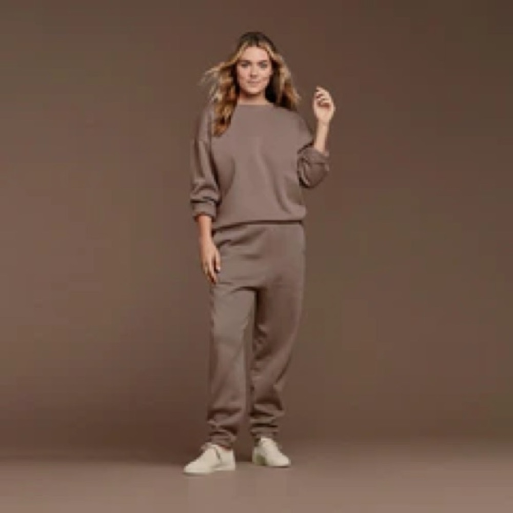 nuuds Mocha Crewneck Sweatshirt